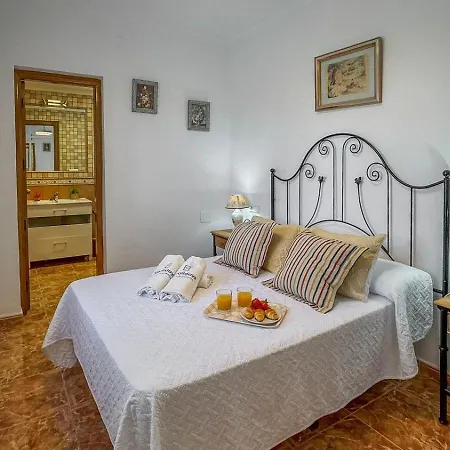 Cortijo El Rey By Ruralidays Holiday home *